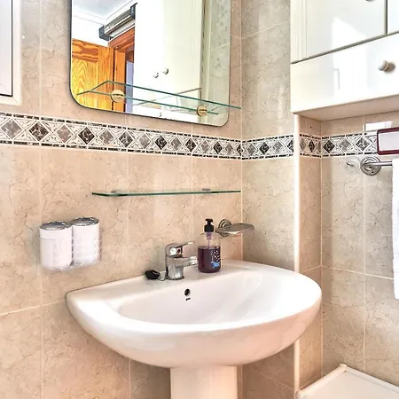 Espanhouse David 2 Bedroom With Pool