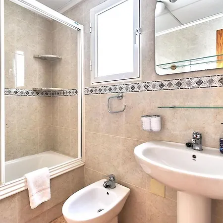 Espanhouse David 2 Bedroom With Pool *