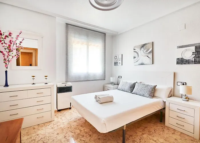 Espanhouse David 2 Bedroom With Pool