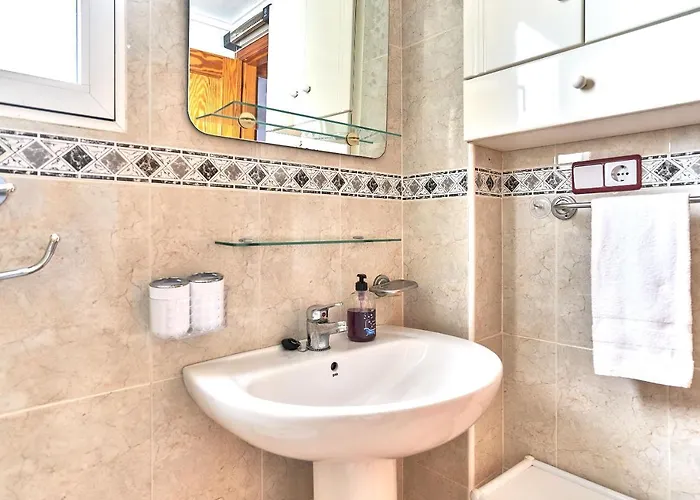 Espanhouse David 2 Bedroom With Pool