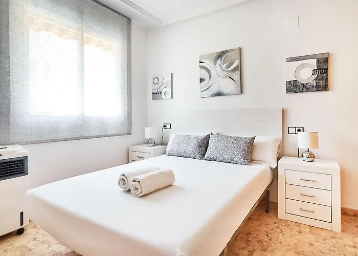 Espanhouse David 2 Bedroom With Pool Appartement *