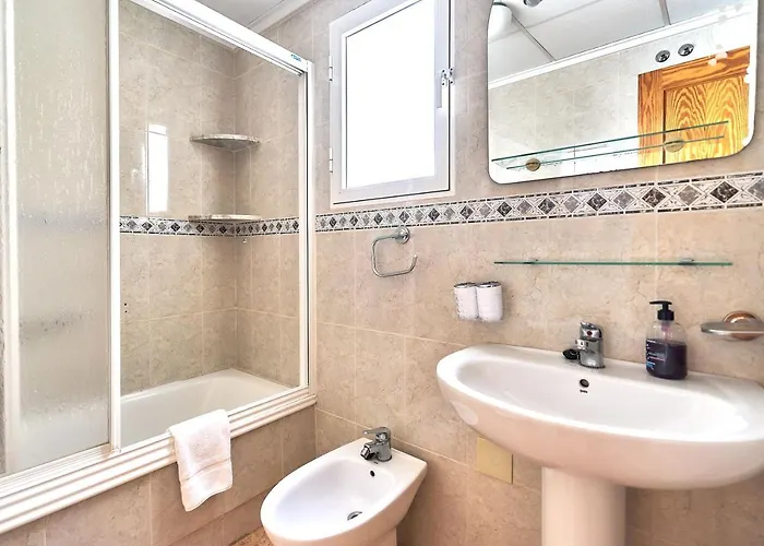 Espanhouse David 2 Bedroom With Pool *